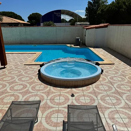 La Lagune Piscine Et Prives 8 Couchages Parking Prive Et Borne De Recharge Electrique
